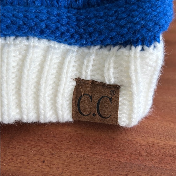 Winter hat - Picture 6 of 6